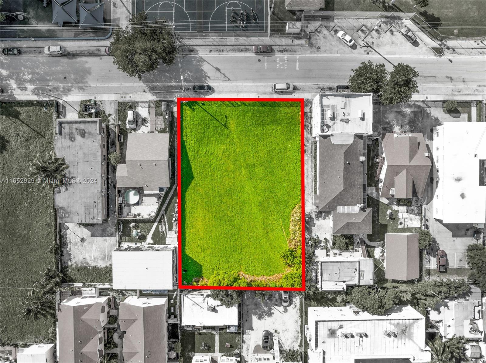 15,000 Sq. Ft. Multi-Family land within East Little Havana. There is immense potential, either a market rate project of 12 units at any unit configuration or City of Miami double density workforce program which allows for development of 24 apartments; 3 units 30% AMI, 2 units at 50% AMI, and 19 units at 100% AMI (average median income). The location offers accessibility and connectivity to Brickell, Downtown, the Health District, 836 HWY to Miami Beach and with this comes fine dining, chic shops, sidewalk cafes and picturesque parks, all are a brisk walk or drive away for residents who will be immersed in the vibrant culture of the area.