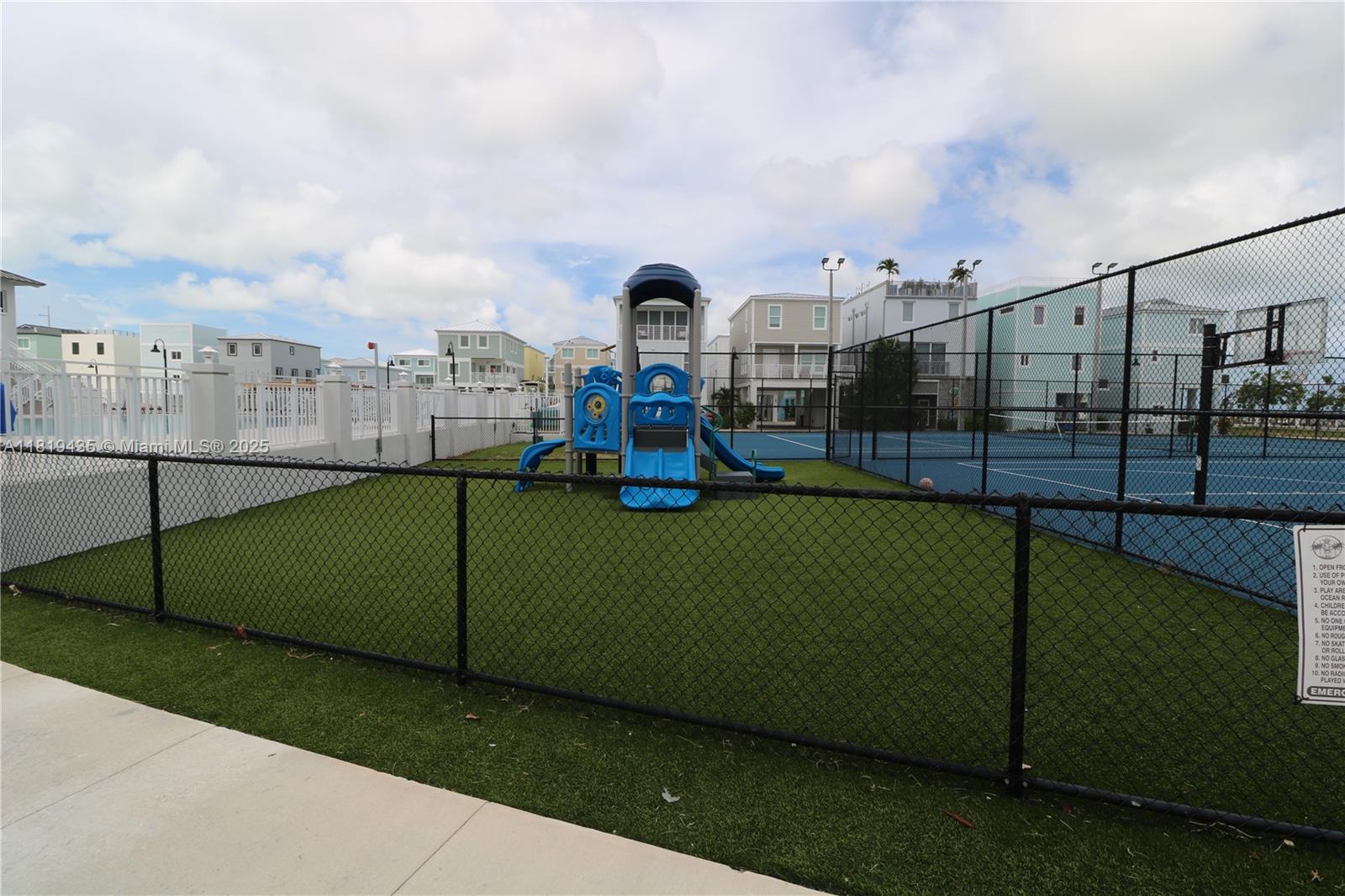 KEY LARGO OCEAN RESORT - Land