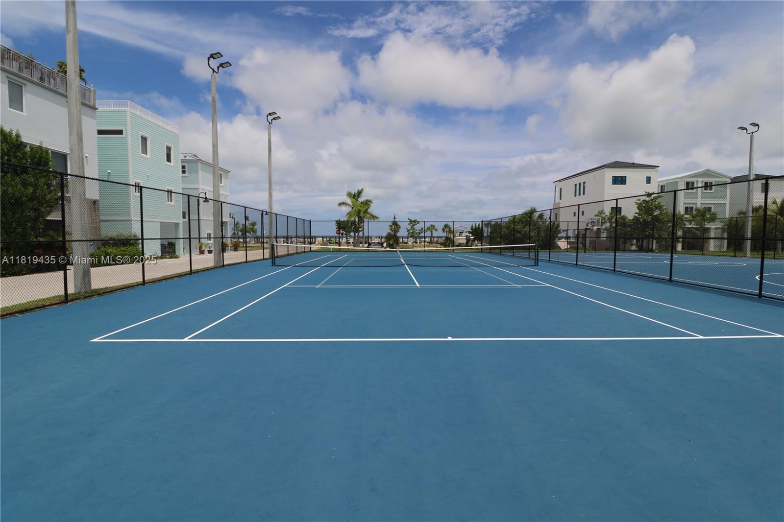 KEY LARGO OCEAN RESORT - Land