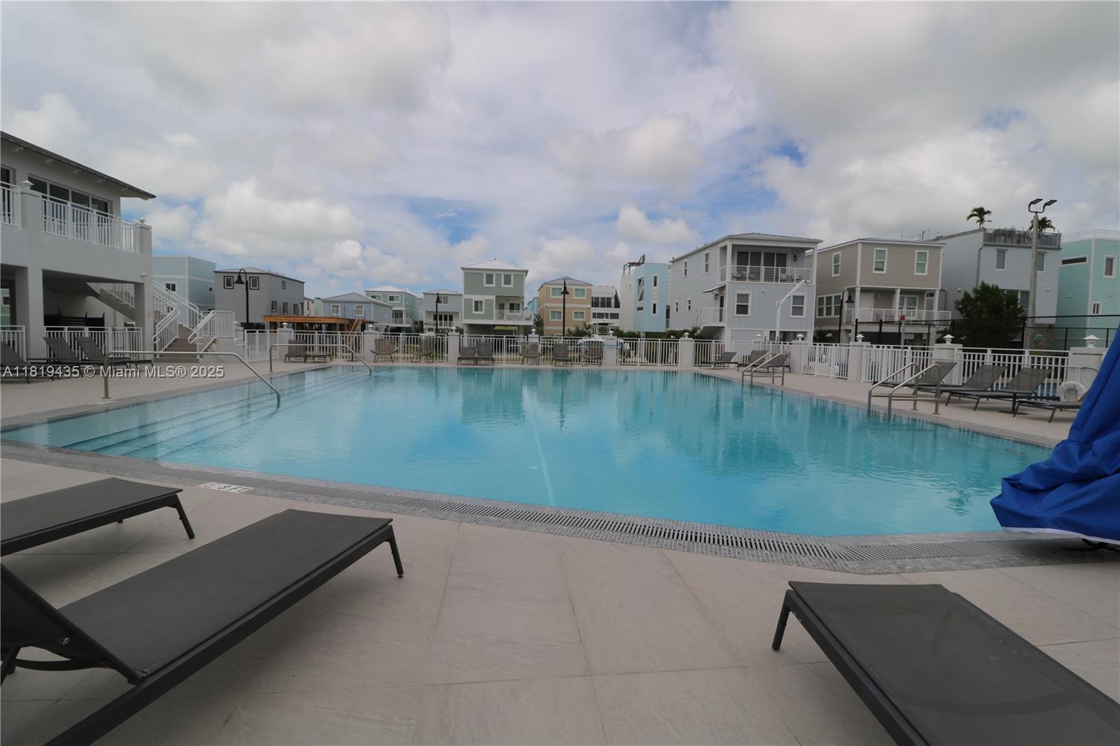 KEY LARGO OCEAN RESORT - Land