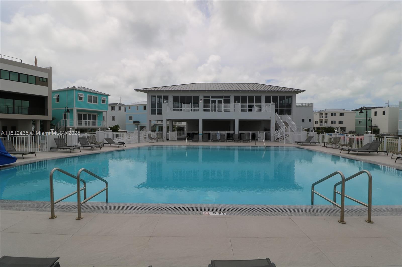 KEY LARGO OCEAN RESORT - Land