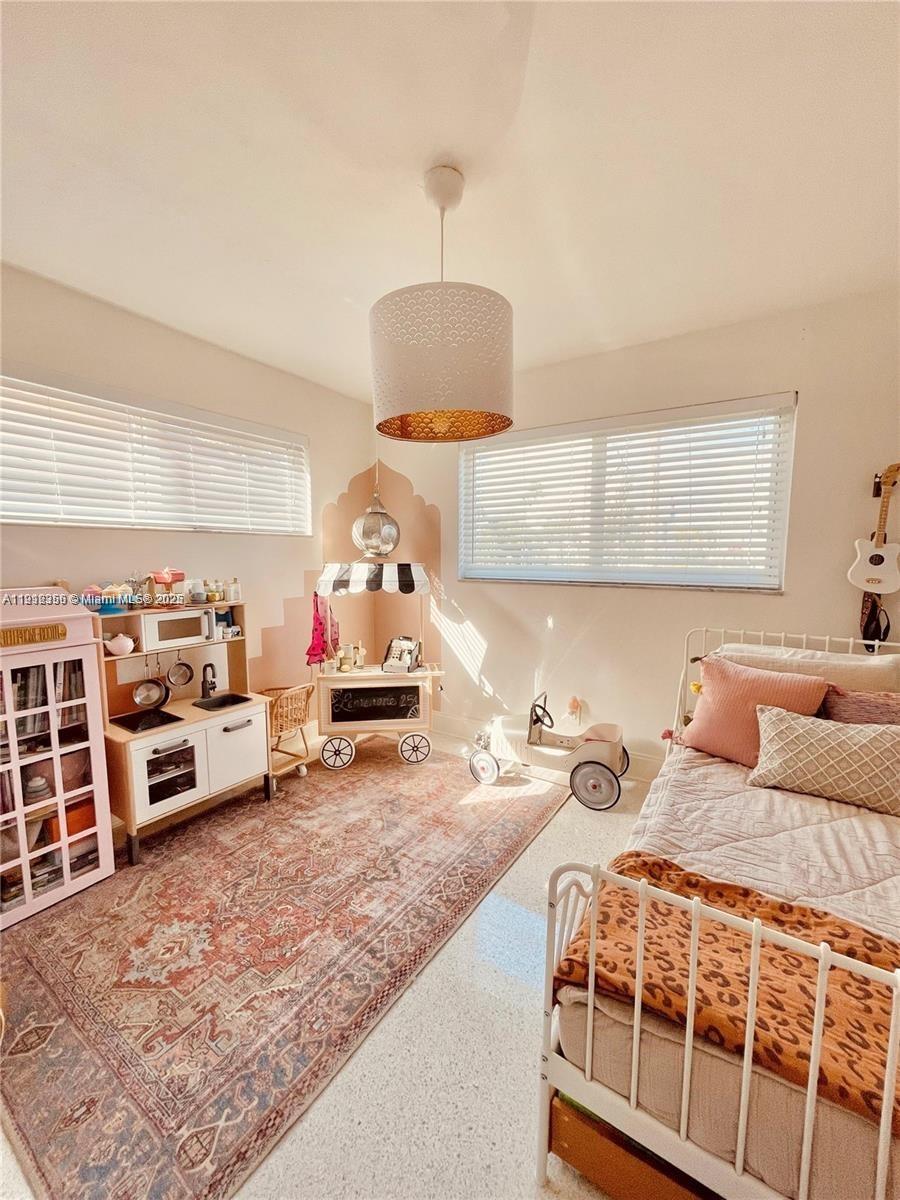 COLLEGE HOMESITES - Residential Lease