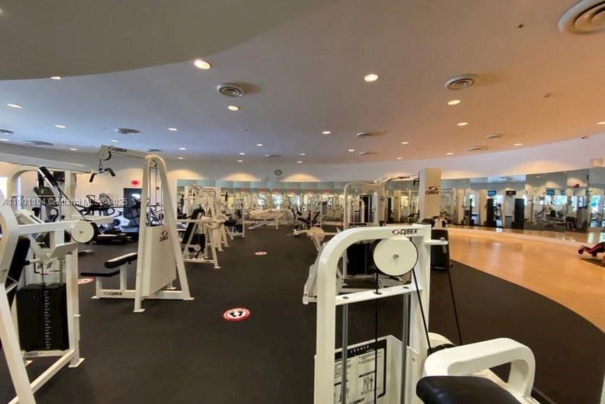 5600 CONDO - Residential