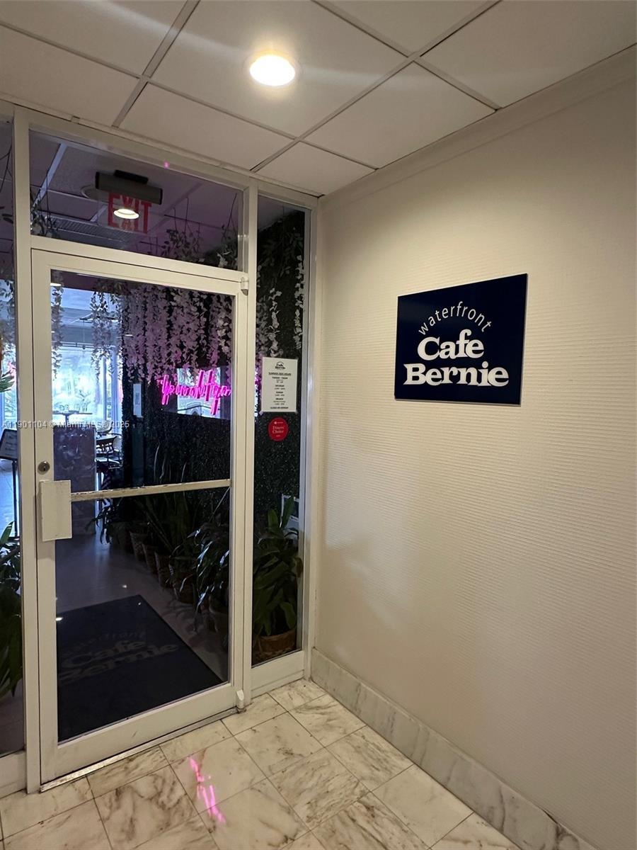 5600 CONDO - Residential