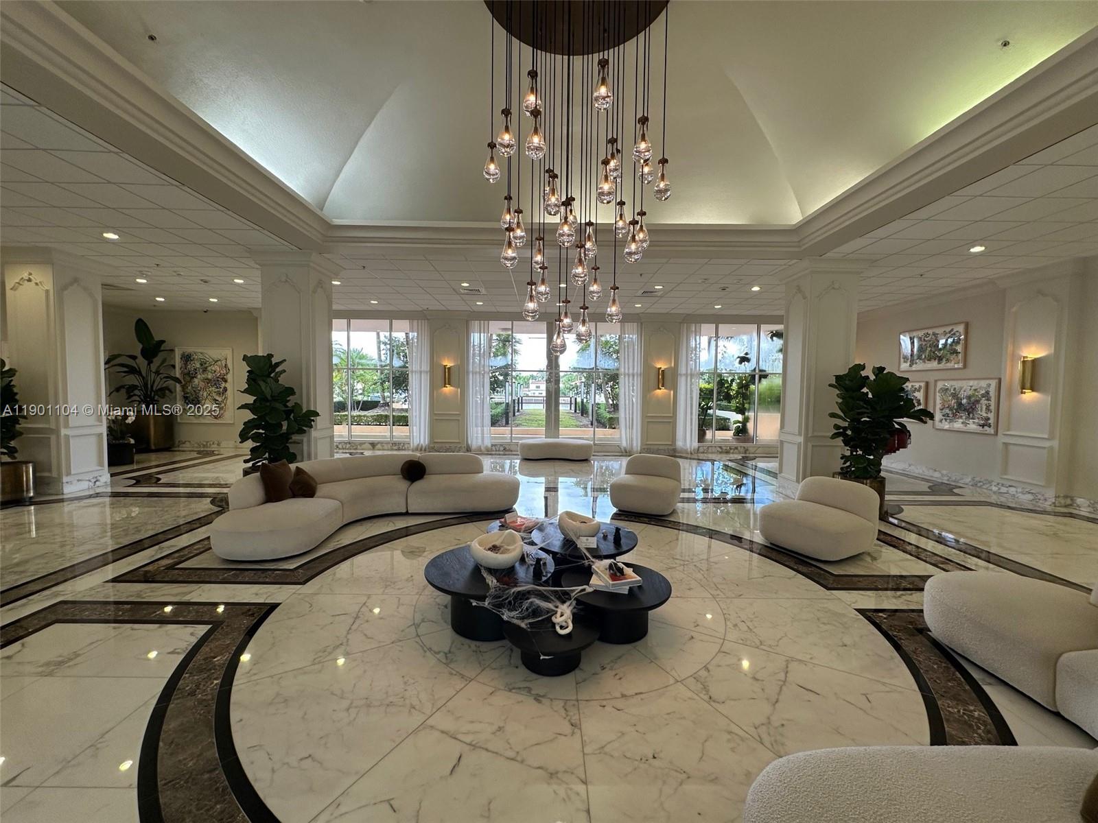 5600 CONDO - Residential