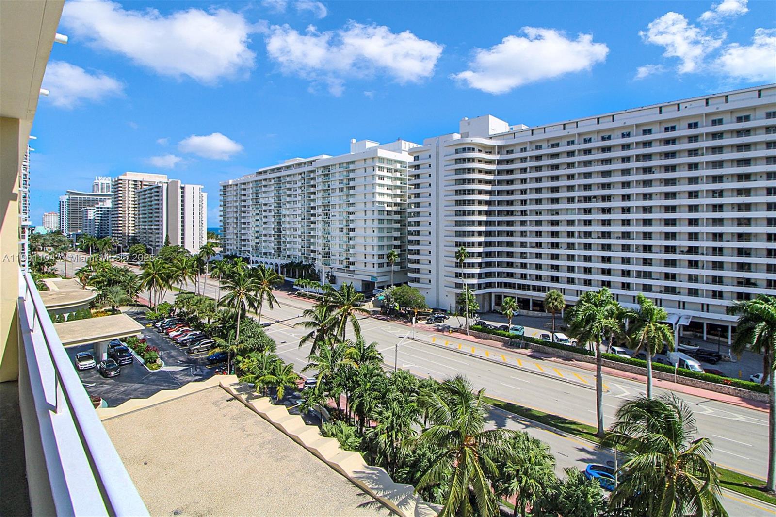 5600 CONDO - Residential
