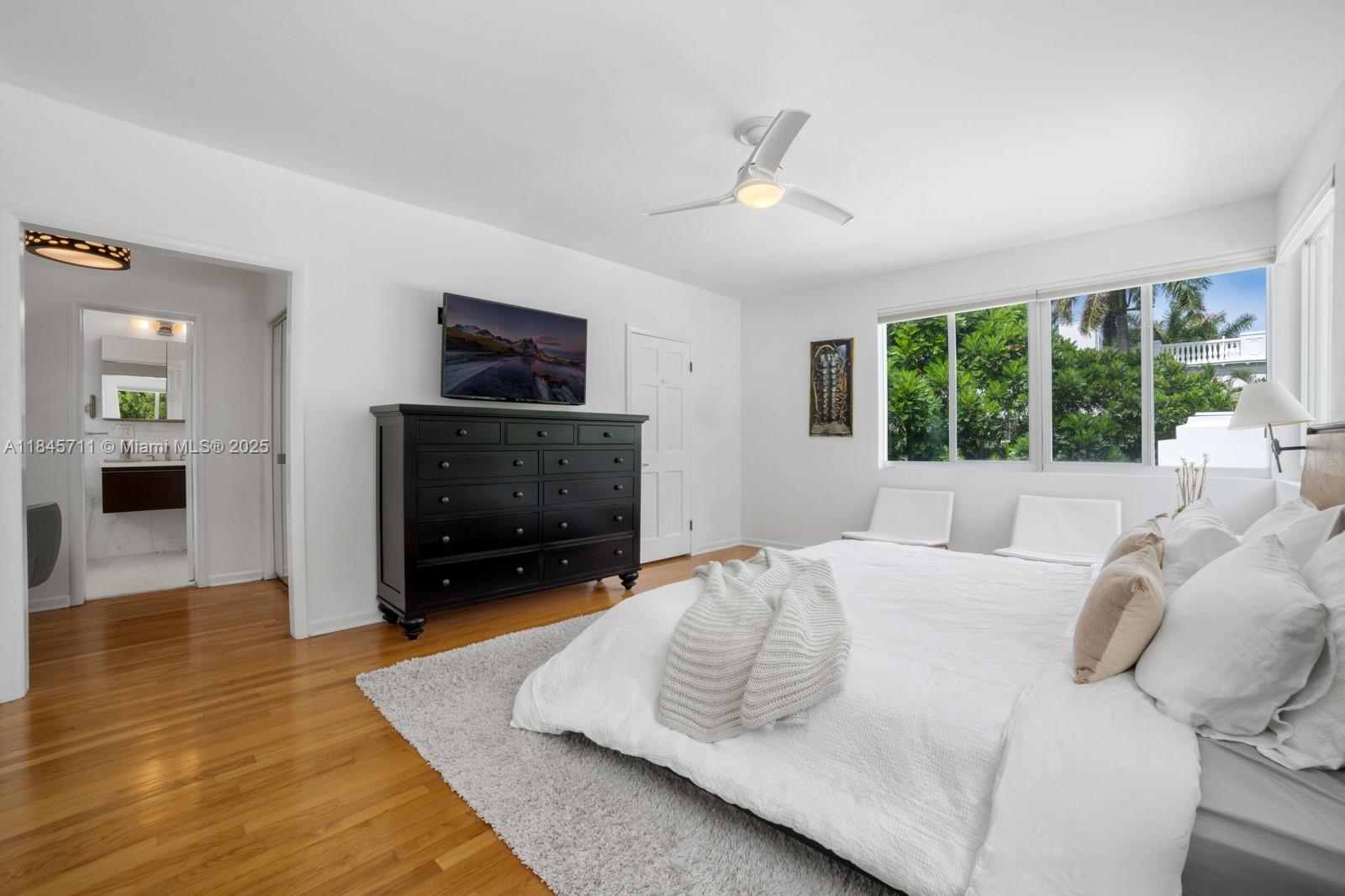 SAN MARINO ISLAND - Residential