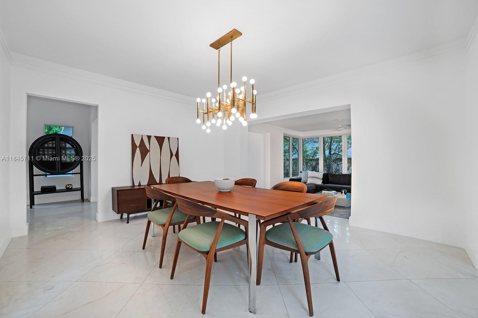 SAN MARINO ISLAND - Residential