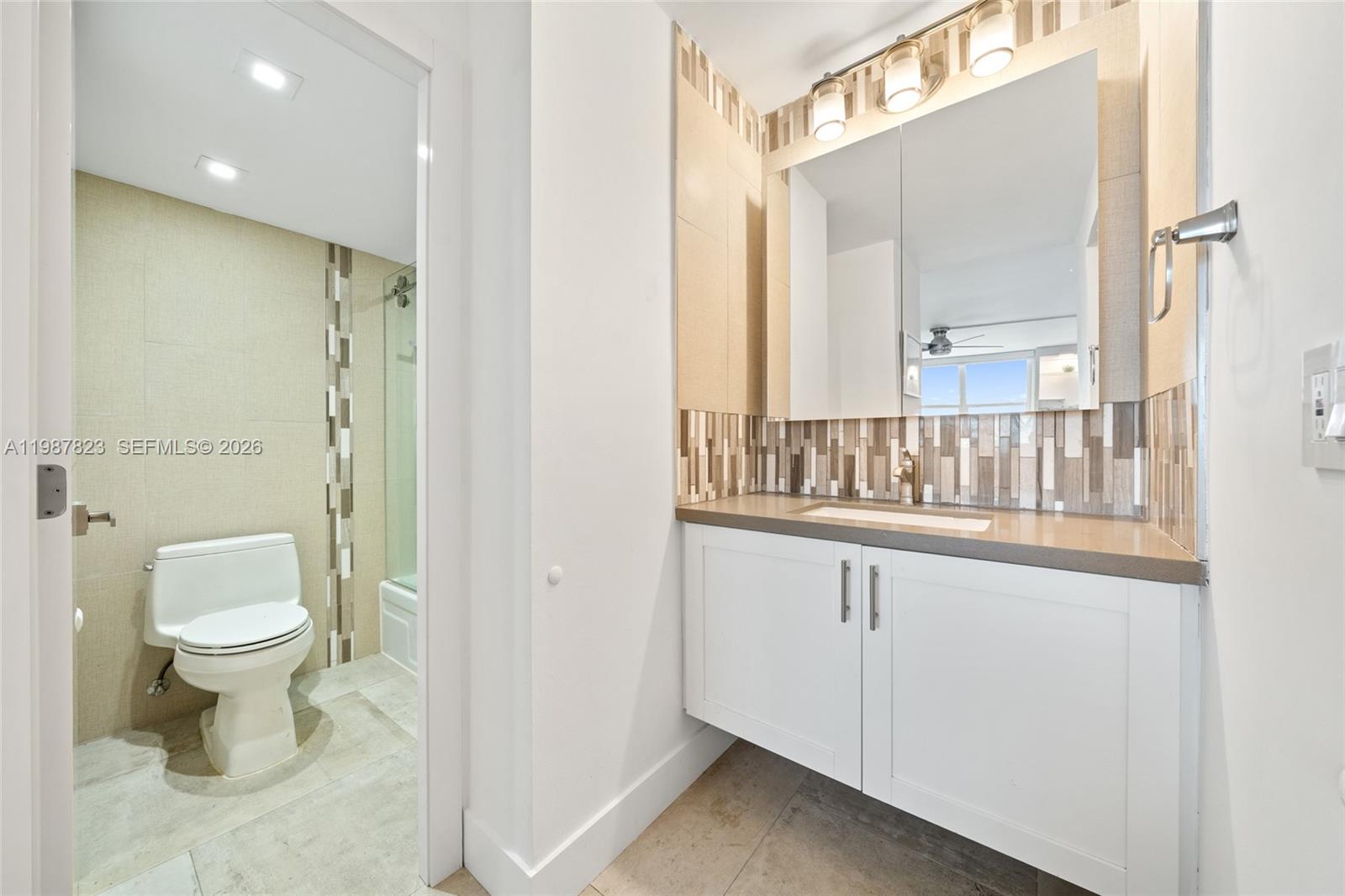 QUADOMAIN TOWER I AND IV - Residential