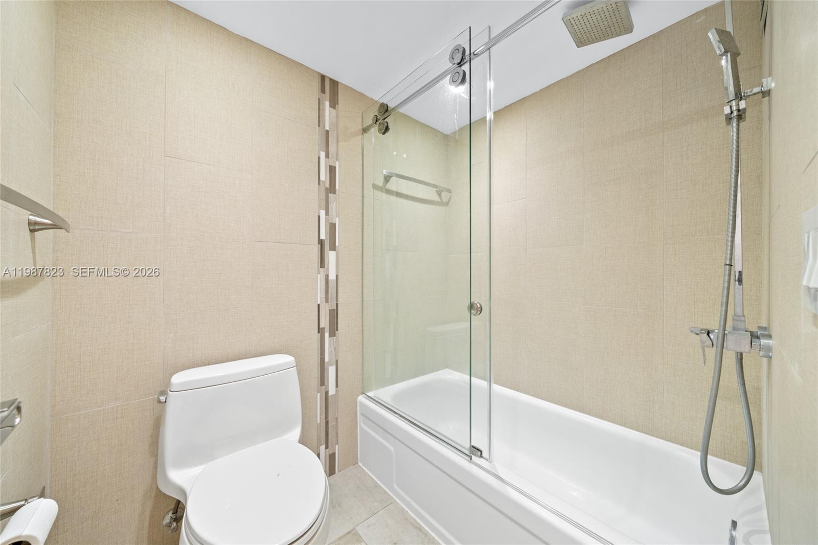 QUADOMAIN TOWER I AND IV - Residential