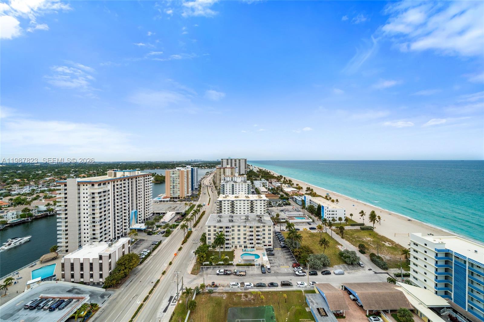 QUADOMAIN TOWER I AND IV - Residential