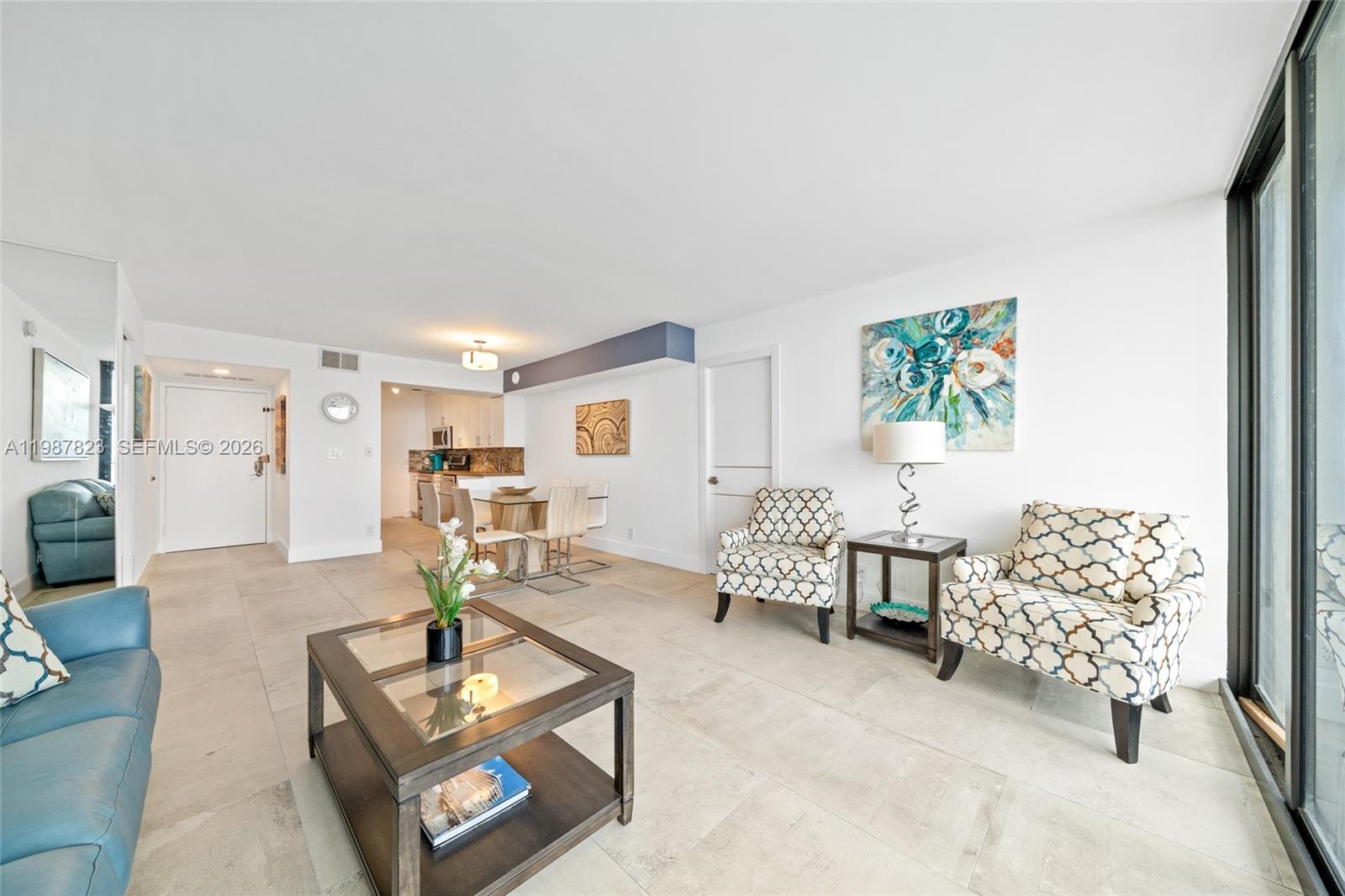 QUADOMAIN TOWER I AND IV - Residential