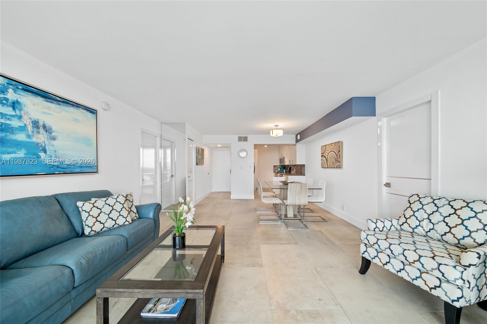 QUADOMAIN TOWER I AND IV - Residential