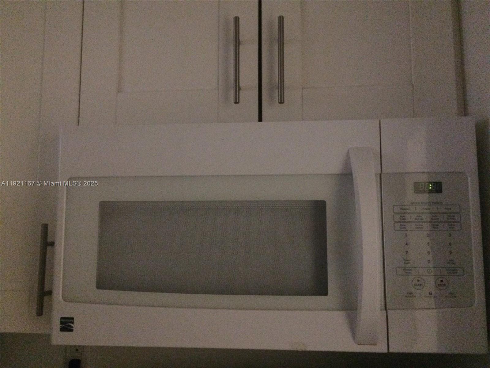 CAY POLYNESIA CONDO - Residential Lease