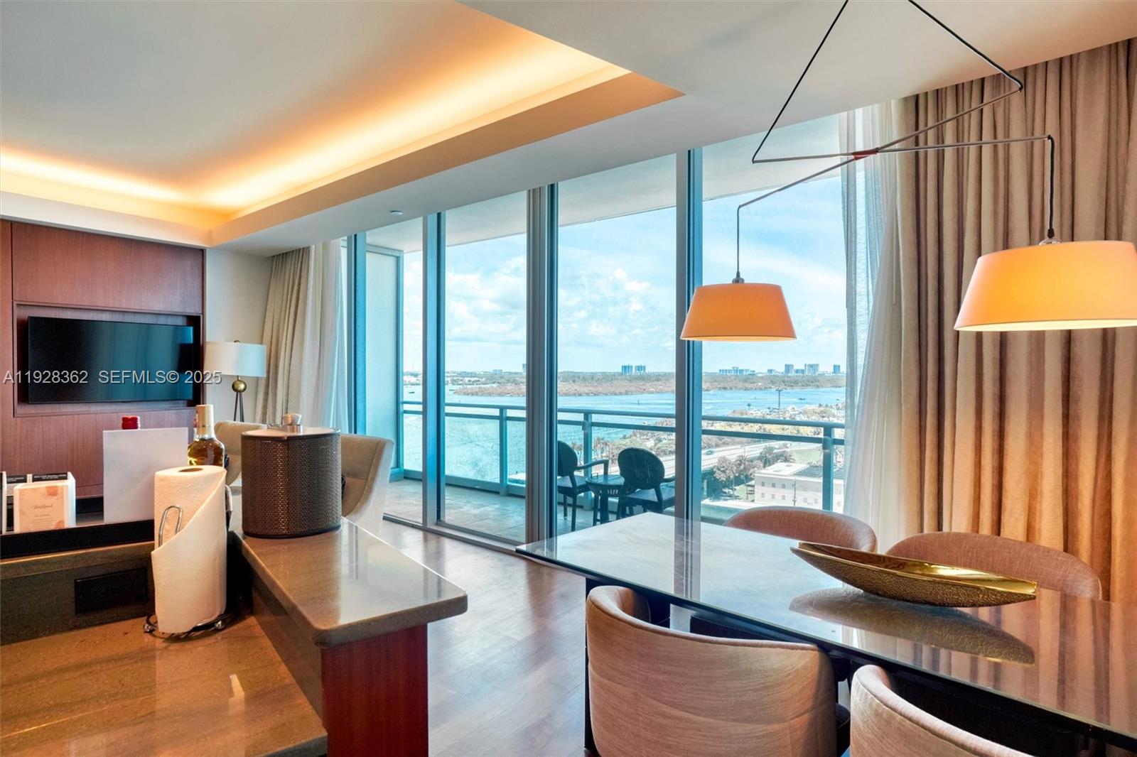 10295 COLLINS AVE HOTEL C - Residential