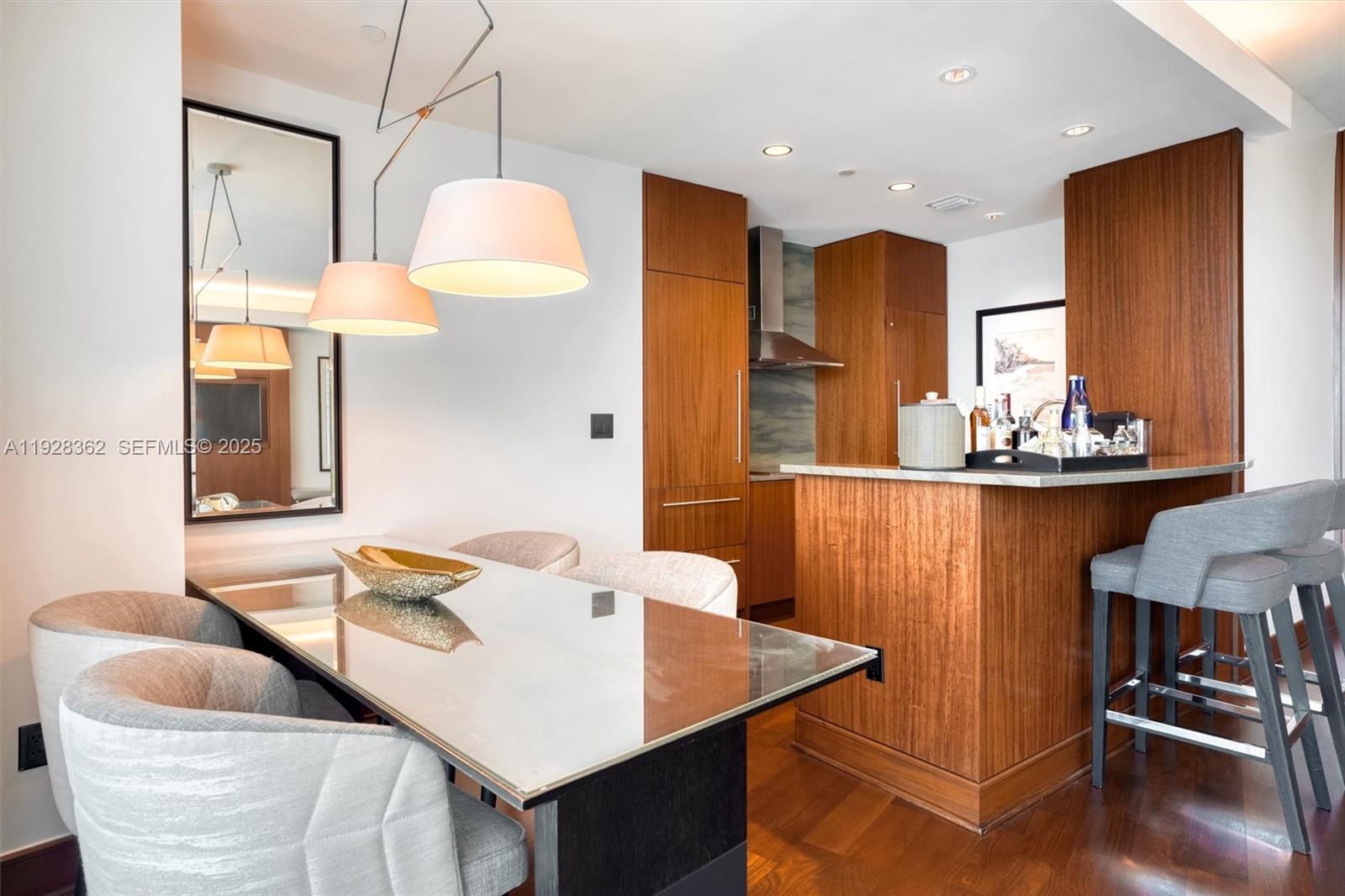 10295 COLLINS AVE HOTEL C - Residential