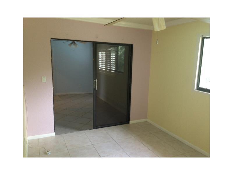 PALM-AIRE VILLAGE - Residential