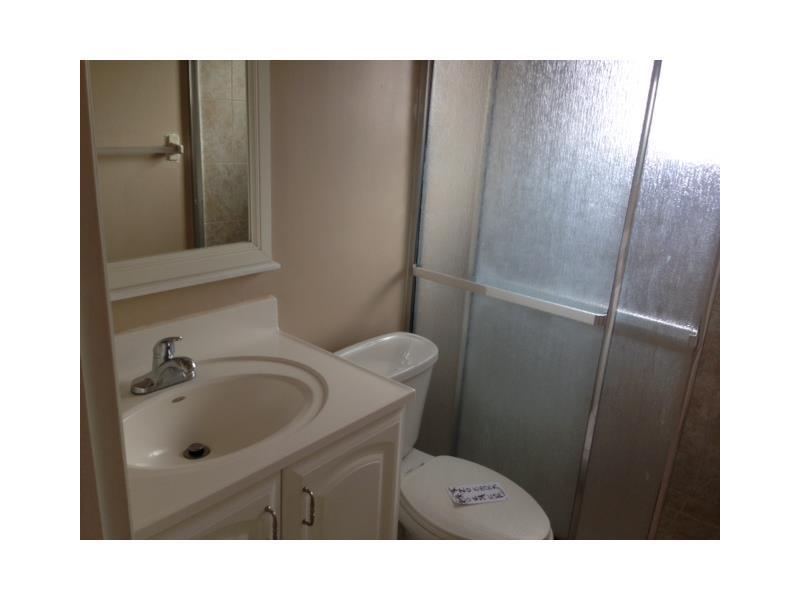 PALM-AIRE VILLAGE - Residential