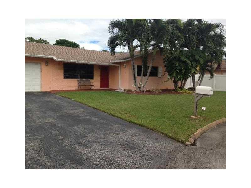 PALM-AIRE VILLAGE - Residential