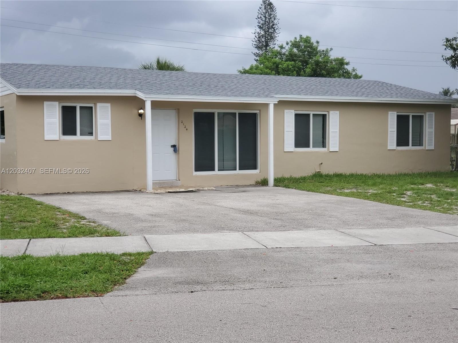 2124 SW 42nd Ter
