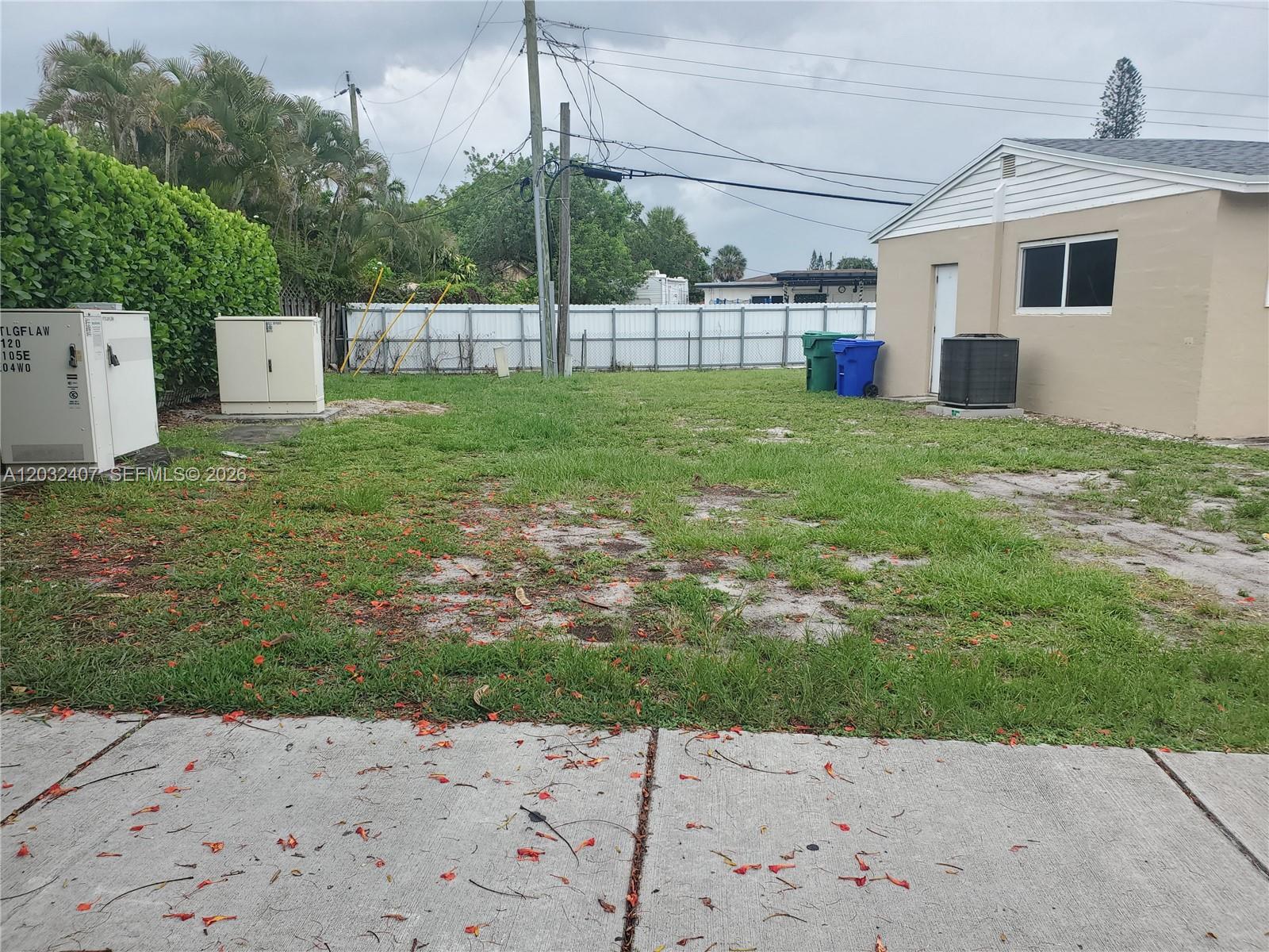 2124 SW 42nd Ter