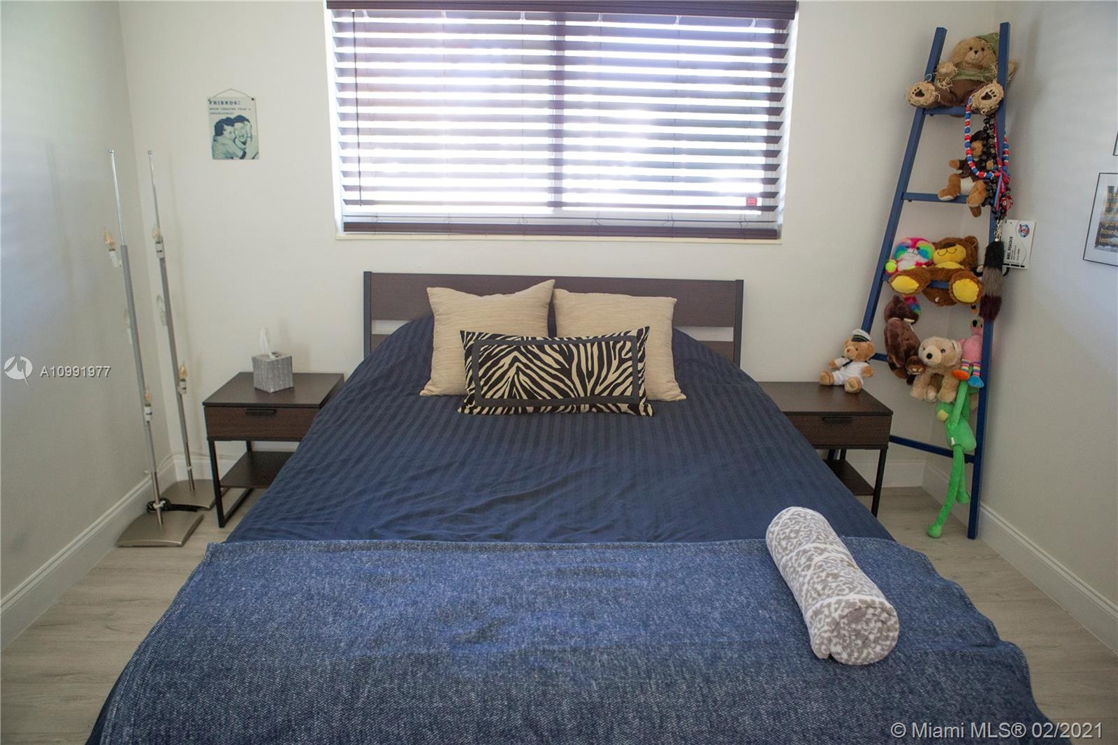 JOHN BELTON SPARLING ESTA - Residential