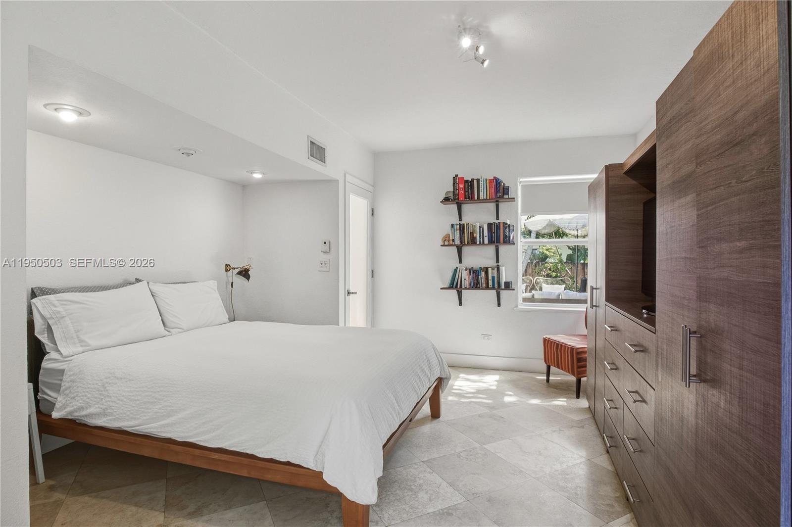 DAVIS HARBOR - Residential