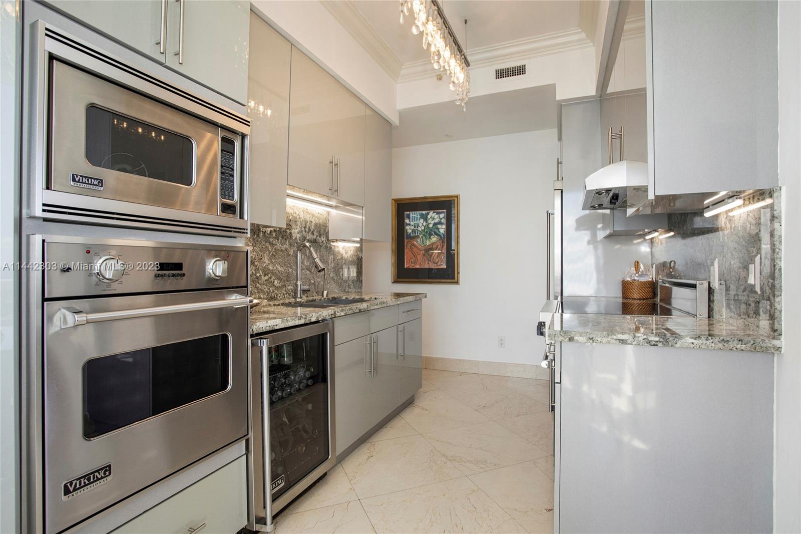 BLUE DIAMOND CONDO - Residential