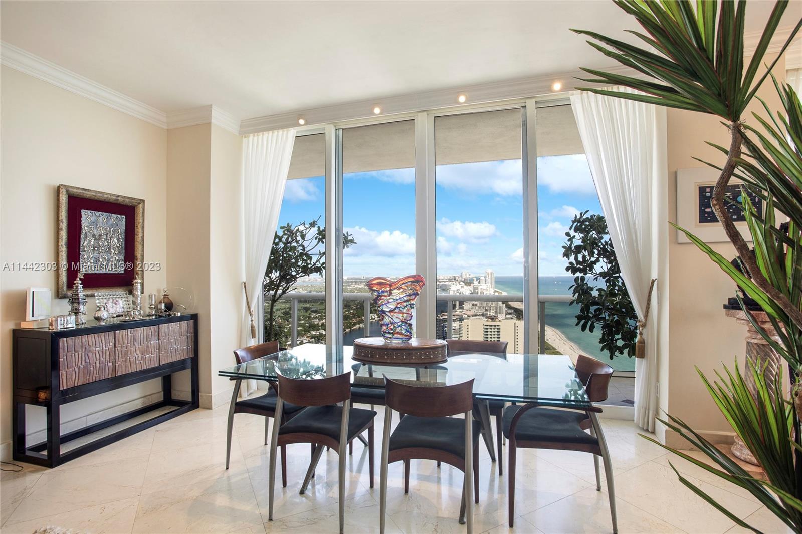 BLUE DIAMOND CONDO - Residential