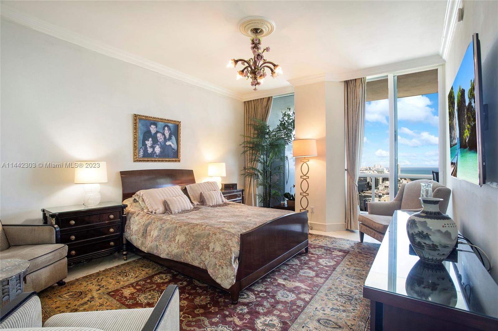 BLUE DIAMOND CONDO - Residential