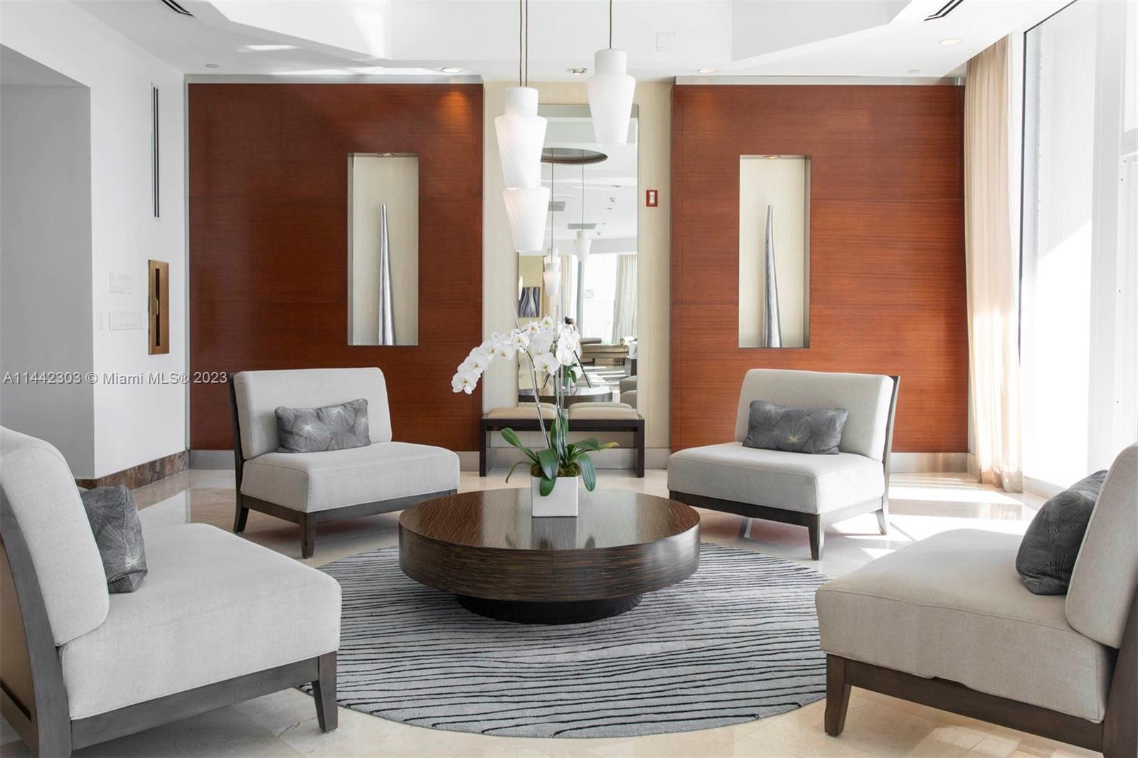 BLUE DIAMOND CONDO - Residential