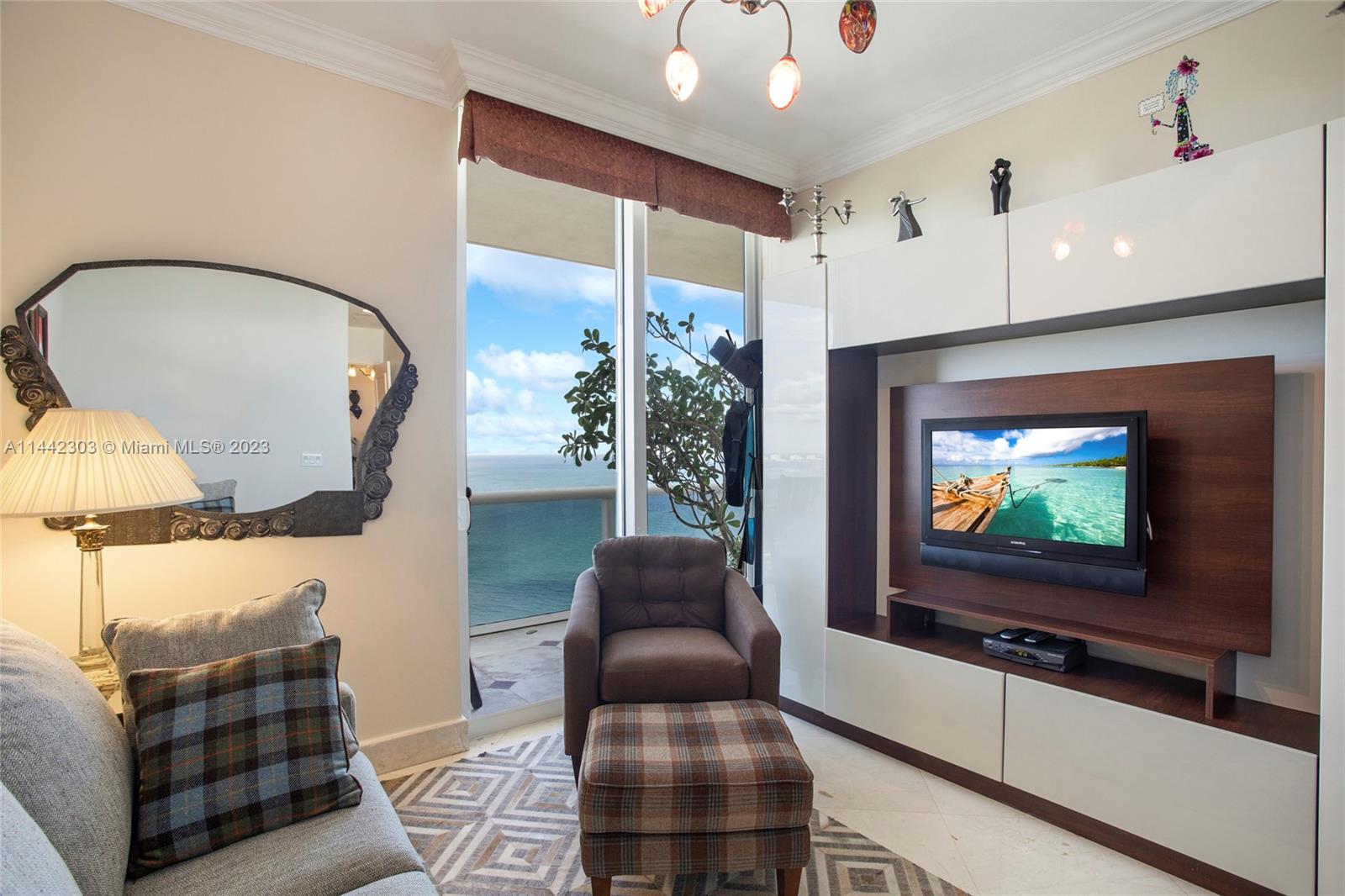 BLUE DIAMOND CONDO - Residential