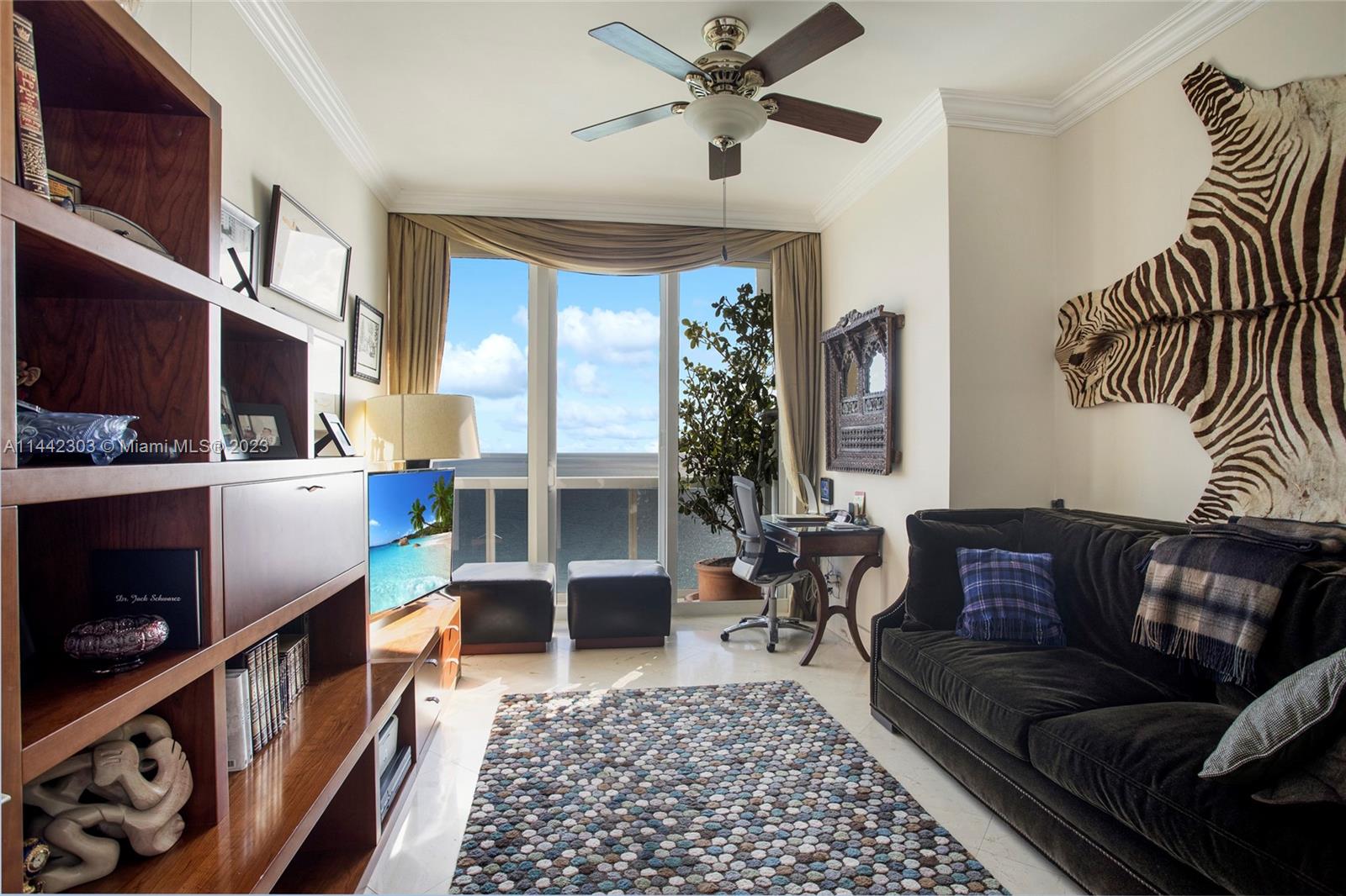 BLUE DIAMOND CONDO - Residential