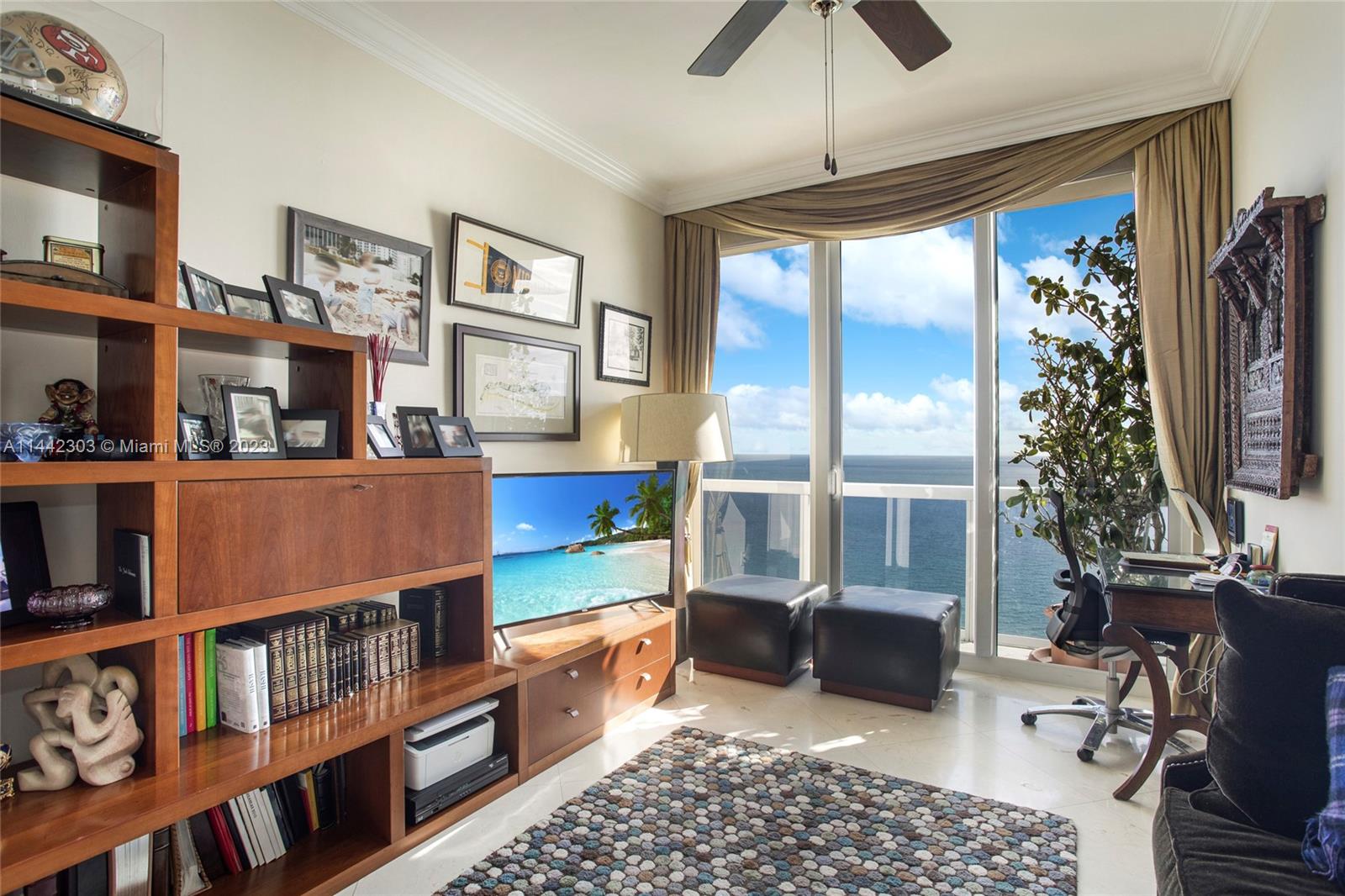 BLUE DIAMOND CONDO - Residential