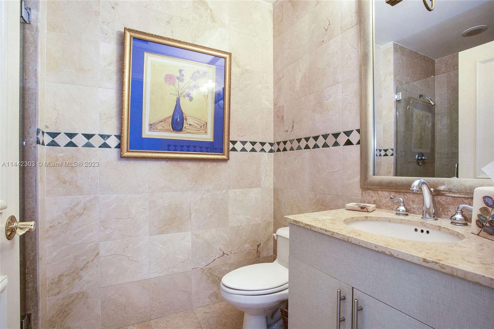 BLUE DIAMOND CONDO - Residential