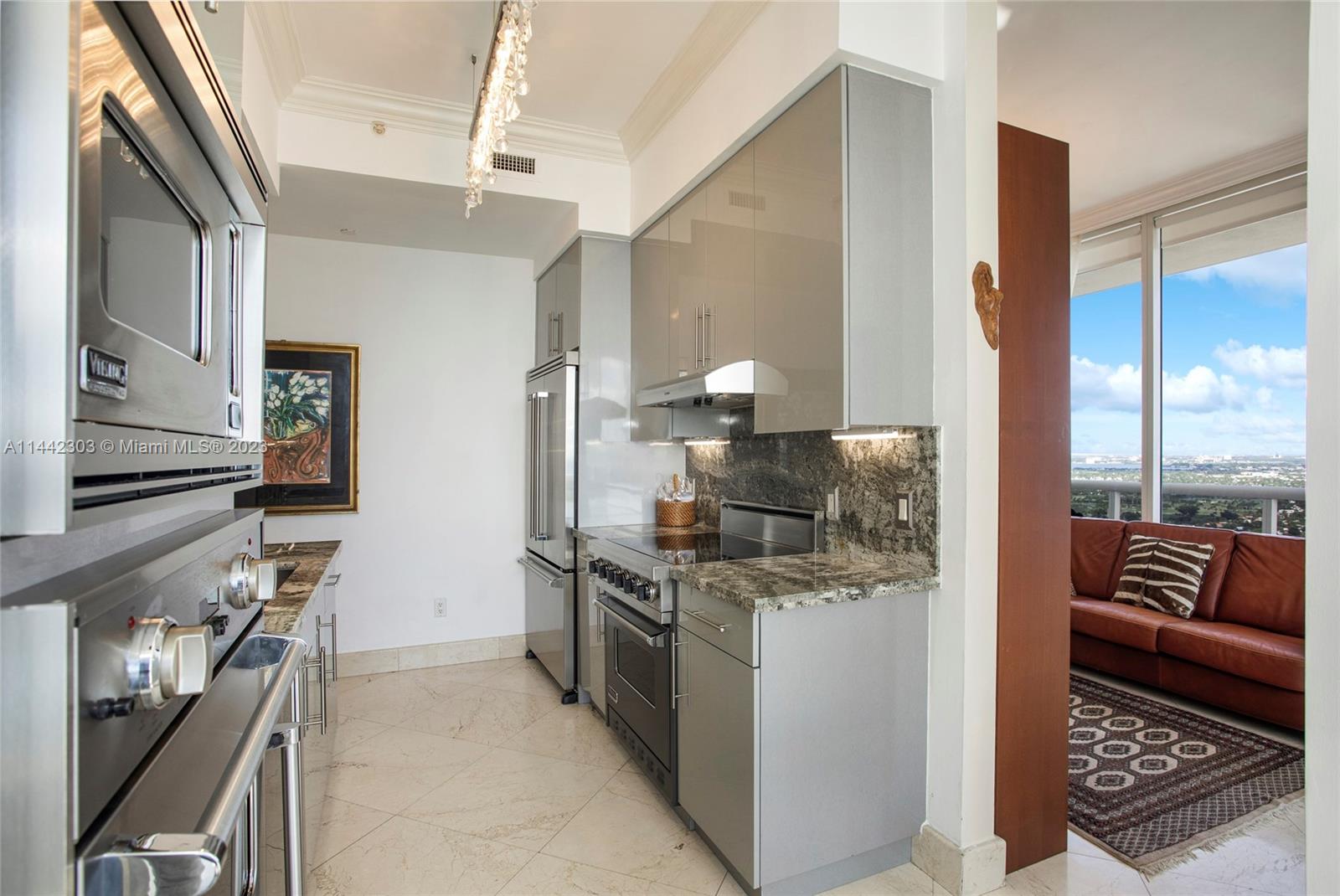 BLUE DIAMOND CONDO - Residential