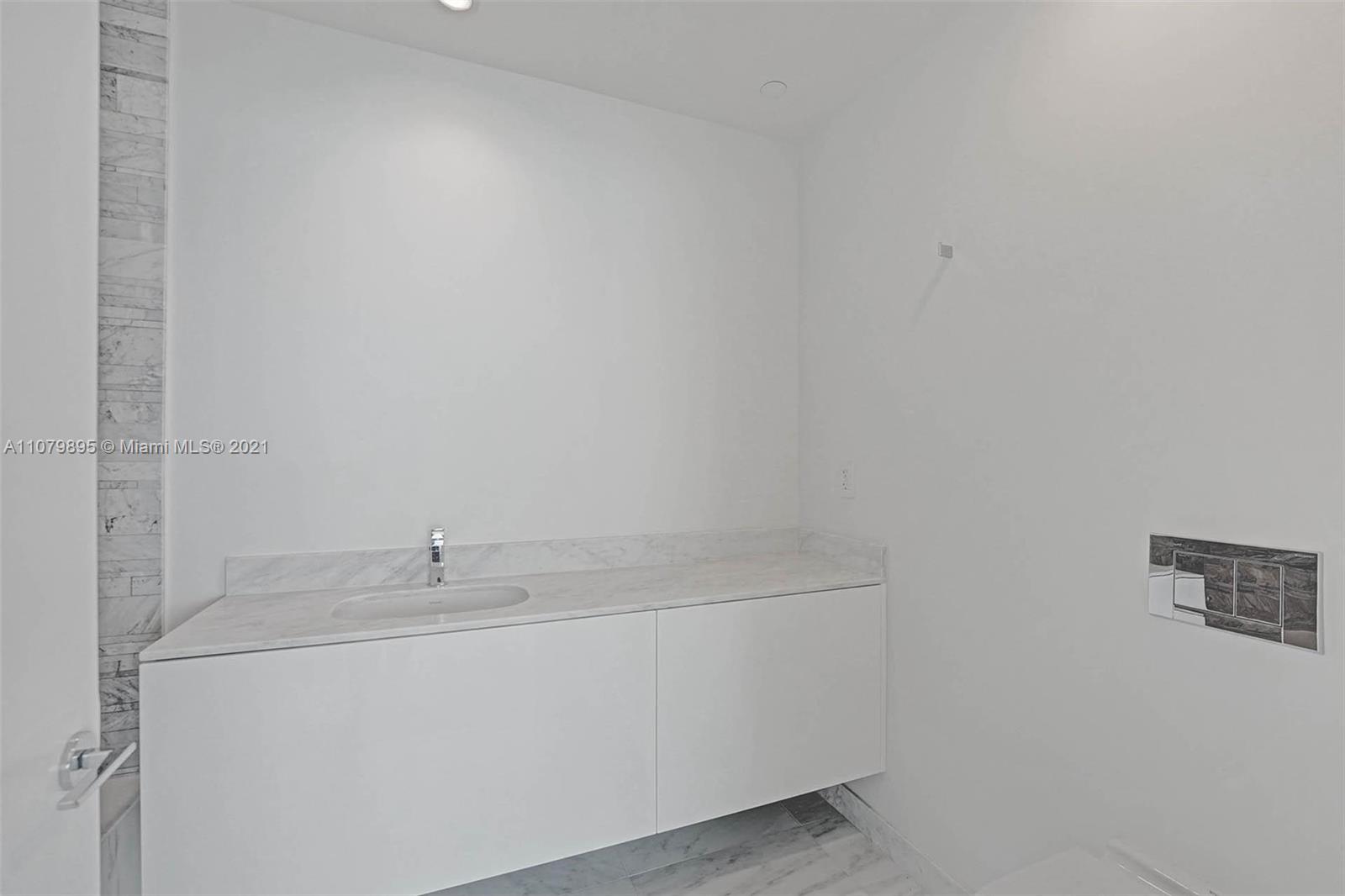 OCEANA BAL HARBOUR CONDO - Residential