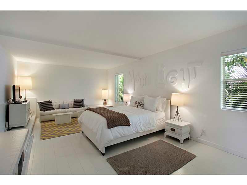 32 53 42 SAN MARINO ISLAN - Residential