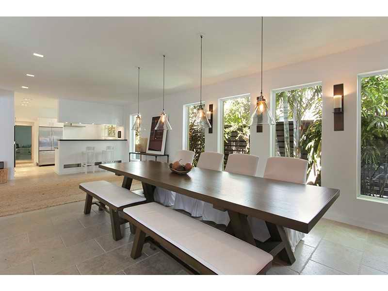 32 53 42 SAN MARINO ISLAN - Residential