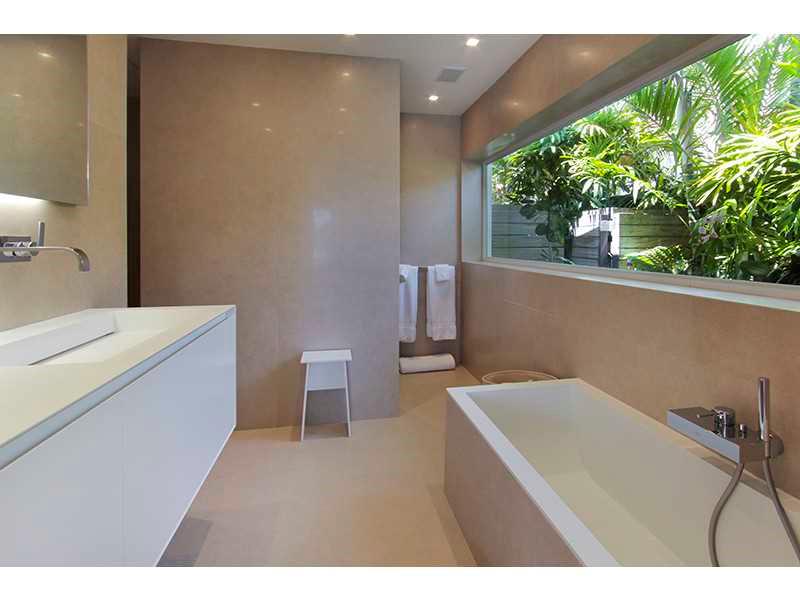 32 53 42 SAN MARINO ISLAN - Residential