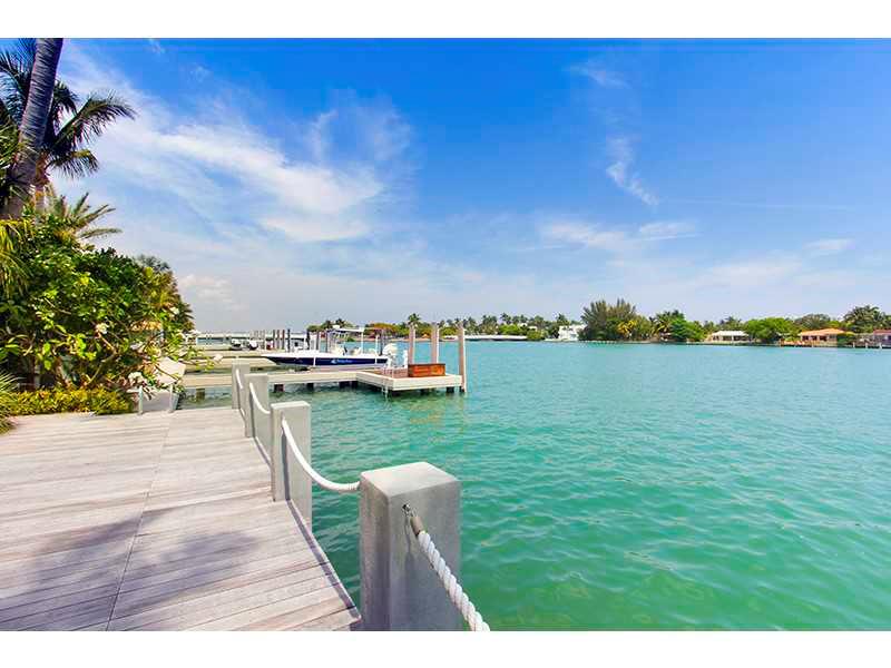 32 53 42 SAN MARINO ISLAN - Residential