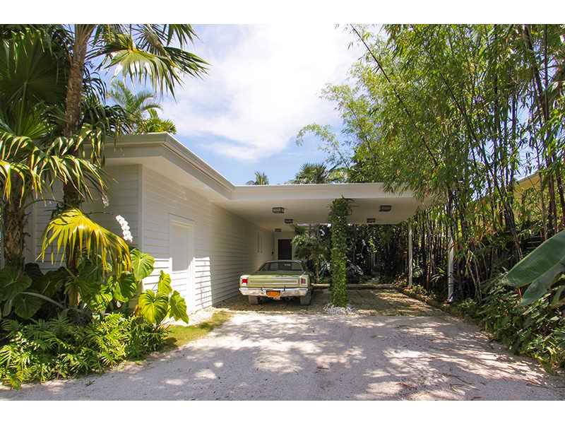 32 53 42 SAN MARINO ISLAN - Residential