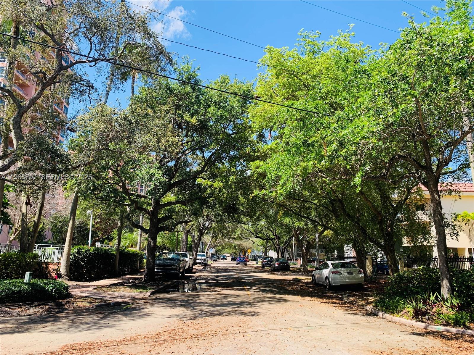 ADMIRAL FARRAGUT CONDO - Residential