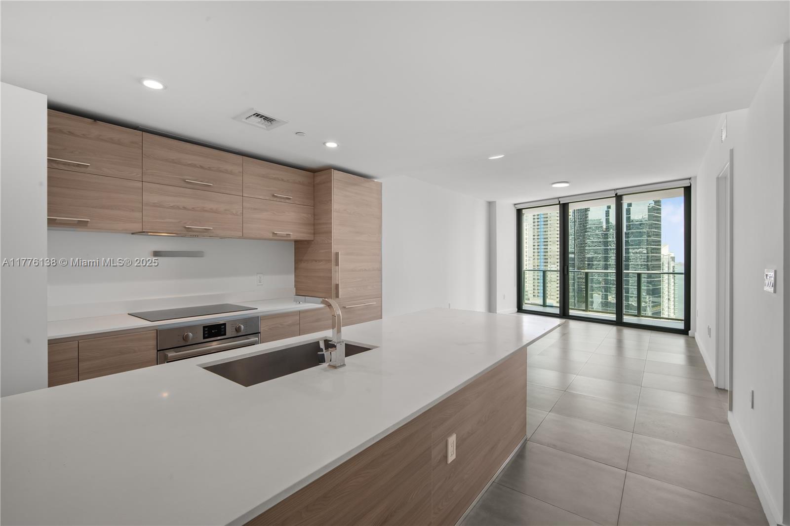 Rental Property at 1300 S Miami Ave 2004, Miami, Broward County, Florida - Bedrooms: 1 
Bathrooms: 1  - $3,850 MO.