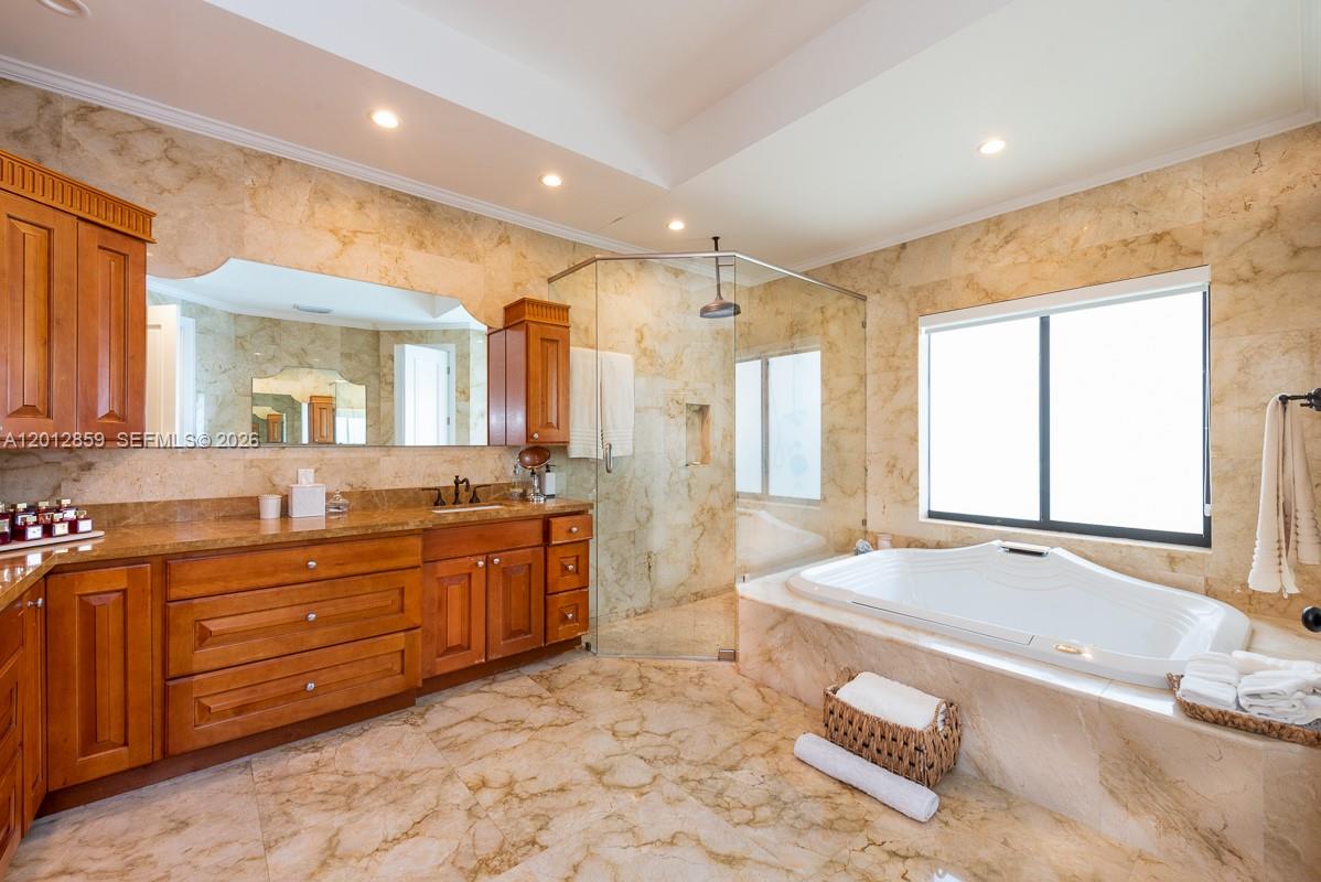 OAK RIDGE FALLS THIRD ADD - Residential