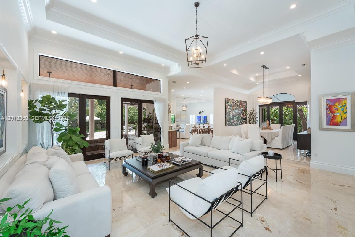 OAK RIDGE FALLS THIRD ADD - Residential