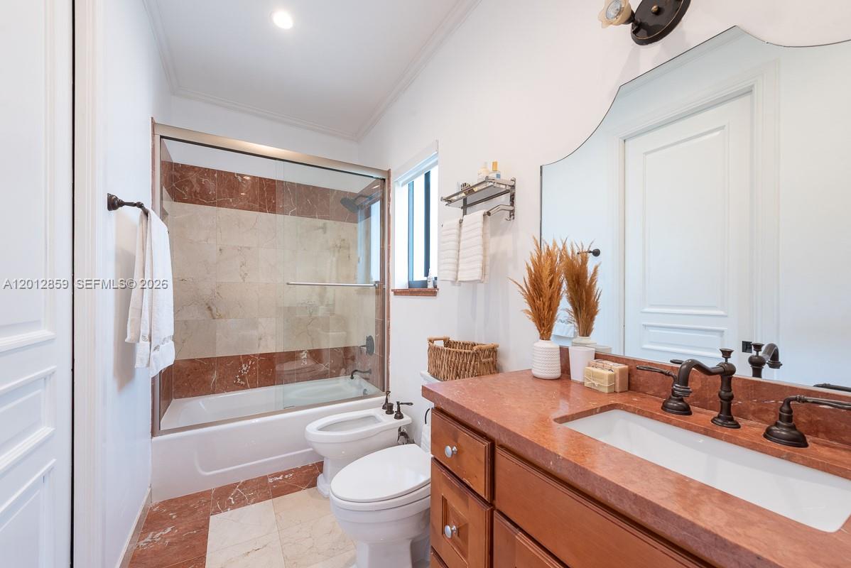 OAK RIDGE FALLS THIRD ADD - Residential