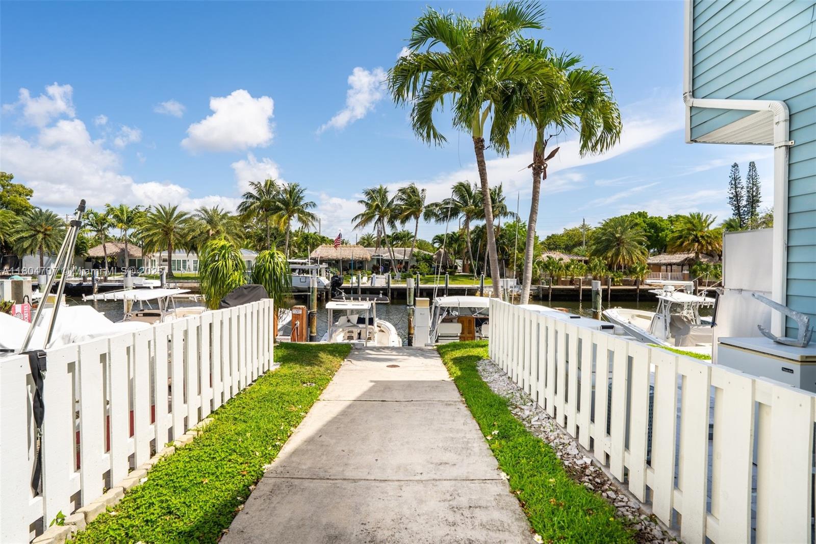 SUN HARBOUR - Residential