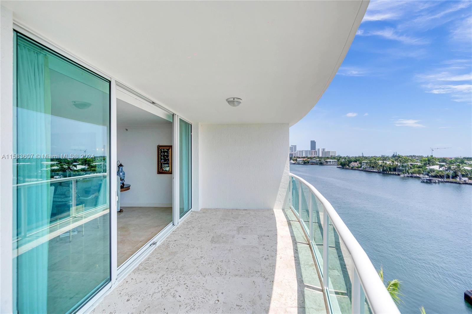 Property for Sale at 20201 E Country Club Dr 604, Aventura, Miami-Dade County, Florida - Bedrooms: 3 
Bathrooms: 4  - $1,395,000