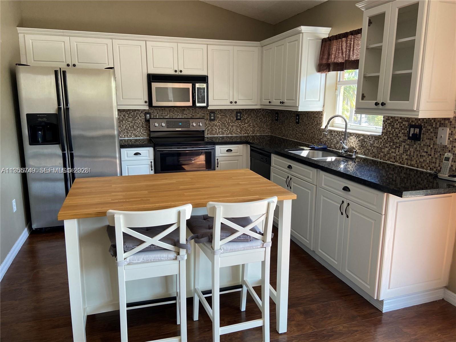 QUIRCH SUB - Residential